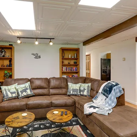Ideally Located Fairbanks Vacation Rental! Exterior photo